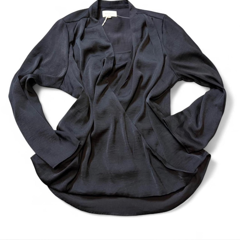 ‎Surplice Faux Wrap Top